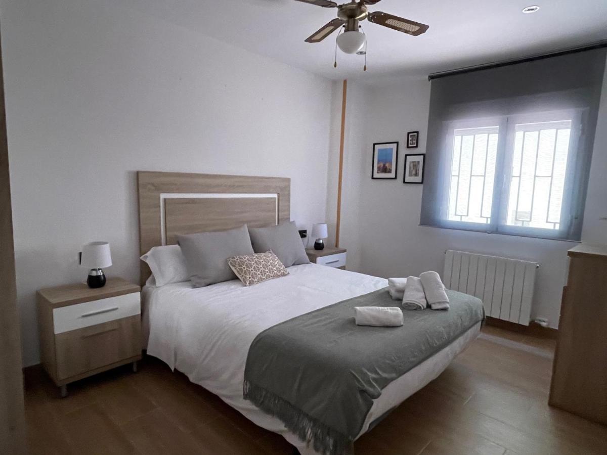 Vivienda Turistica Paseo Del Salon Apartment Granada Ngoại thất bức ảnh