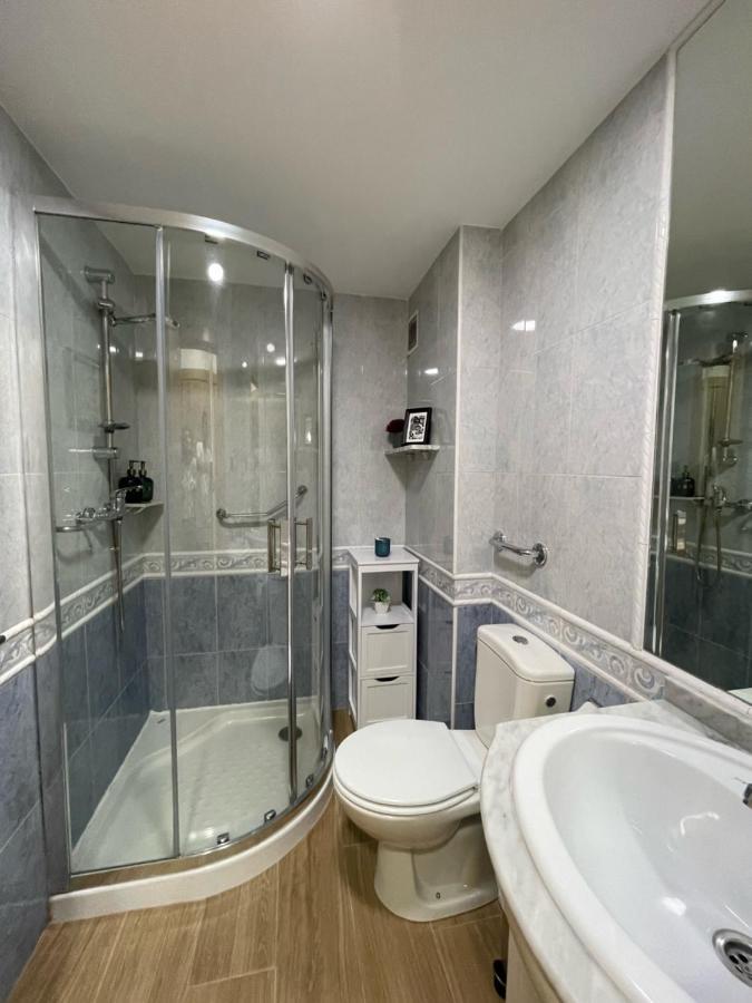 Vivienda Turistica Paseo Del Salon Apartment Granada Ngoại thất bức ảnh